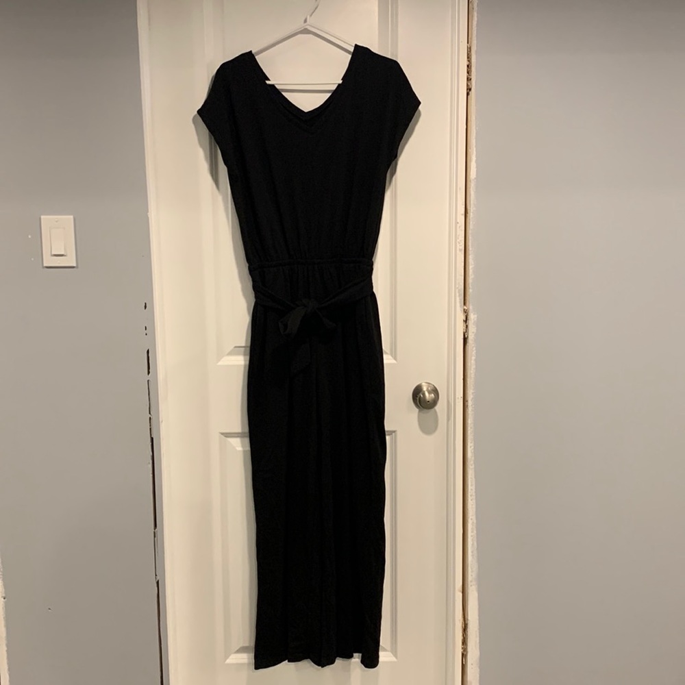 NWT-Cuddl Duds, Crinkle Jersey V-Neck, Jumpsuit with Tie Front Detail.